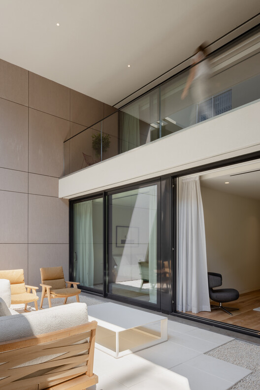 Boavista Housing / A43 Lda Boavista Housing / A43 Lda - Interior Photography, Bedroom, Wood, Glass