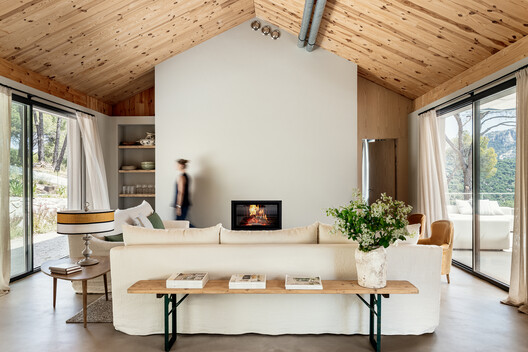 Casa Lago / More&Co Casa Lago / More&Co - Interior Photography, Wood, Table, Chair
