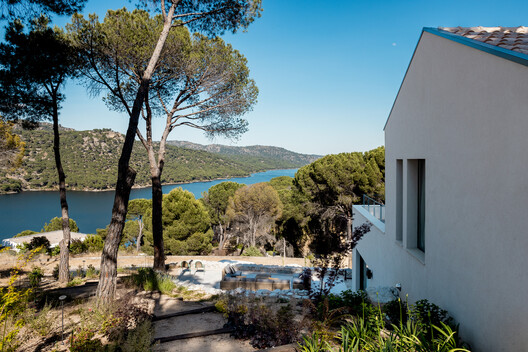 Casa Lago / More&Co Casa Lago / More&Co - Exterior Photography, Coast, Waterfront