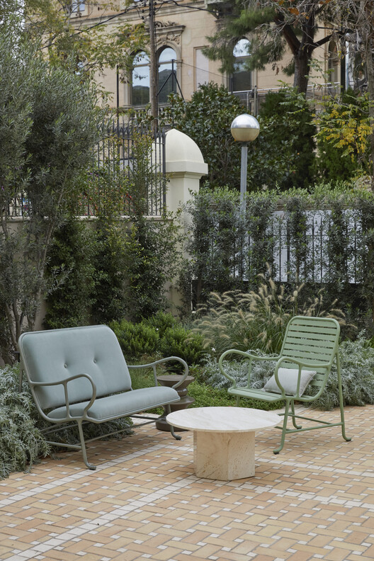 Sera House / Cristina Carulla Studio - Exterior Photography, Chair, Garden, Patio, Courtyard
