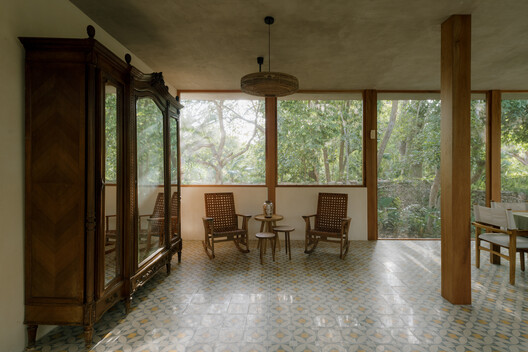 House in Mérida / F S D A - Interior Photography, Wood