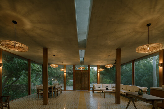 House in Mérida / F S D A - Interior Photography, Wood