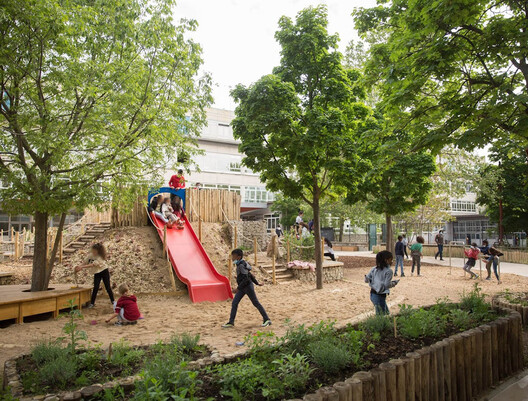 Paris as a Living Laboratory: Proximity, Inclusion, and the School as Climate and Social Infrastructure Paris as a Living Laboratory: Proximity, Inclusion, and the School as Climate and Social Infrastructure - Image 21 of 28
