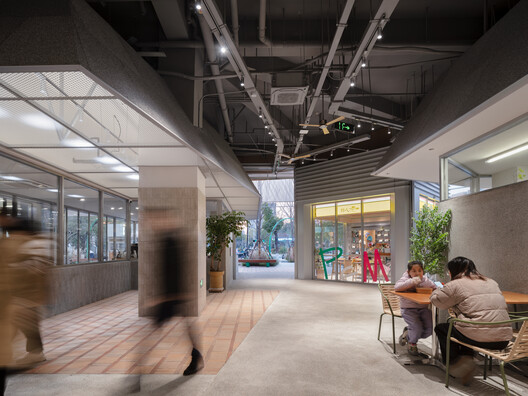 Park in Market / Office Canopy of Architecture Park in Market / Office Canopy of Architecture - Interior Photography, Glass