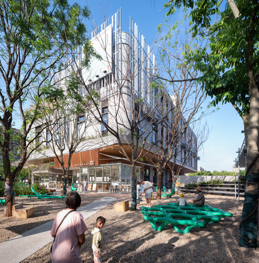 Park in Market / Office Canopy of Architecture Park in Market / Office Canopy of Architecture - Exterior Photography