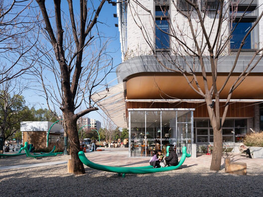 Park in Market / Office Canopy of Architecture Park in Market / Office Canopy of Architecture - Exterior Photography