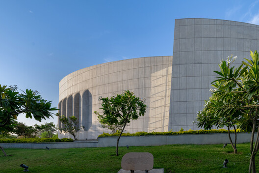 Aquatic Gallery / INI Design Studio Aquatic Gallery / INI Design Studio - Exterior Photography