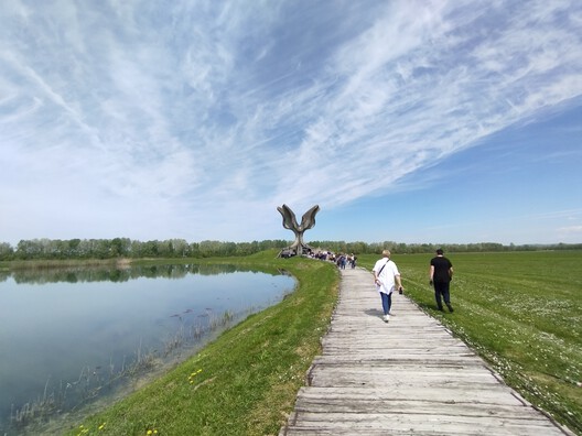 Concrete Memory: 12 Postwar Monuments Across Eastern Europe - Image 11 of 16