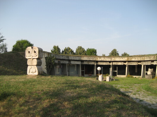 Concrete Memory: 12 Postwar Monuments Across Eastern Europe - Image 12 of 16