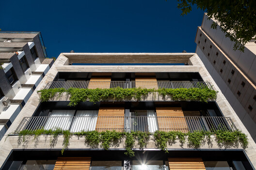 Edifício Lina / IDEIA1 - Imagem 2 de 31
