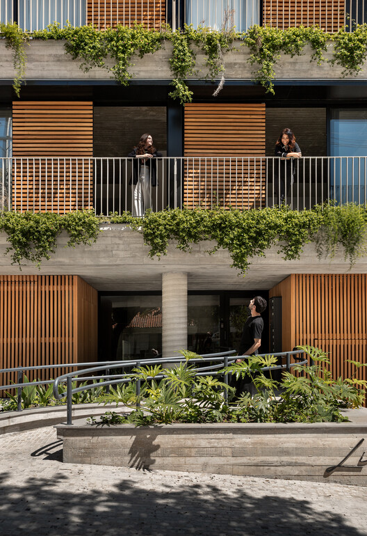 Edifício Lina / IDEIA1 - Fotografia de Exterior, Balcão