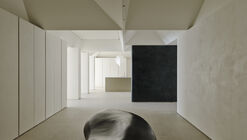 Curio Residence / Waterfrom Design
