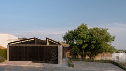 AE House / Taller Ezequiel Aguilar Martinez