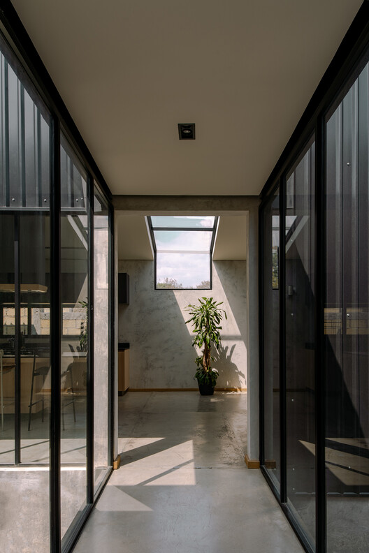 AE House / Taller Ezequiel Aguilar Martinez - Interior Photography, Glass
