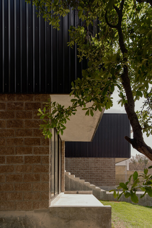 AE House / Taller Ezequiel Aguilar Martinez - Image 15 of 25