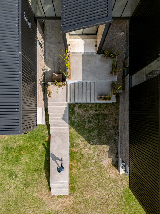 AE House / Taller Ezequiel Aguilar Martinez - Image 7 of 25