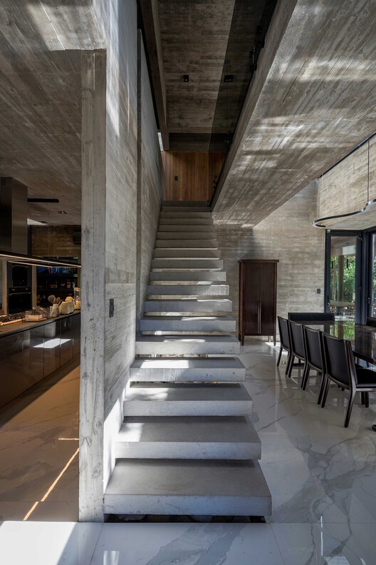 4H House / Besonias Almeida Arquitectos 4H House / Besonias Almeida Arquitectos - Interior Photography, Stairs, Wood, Beam