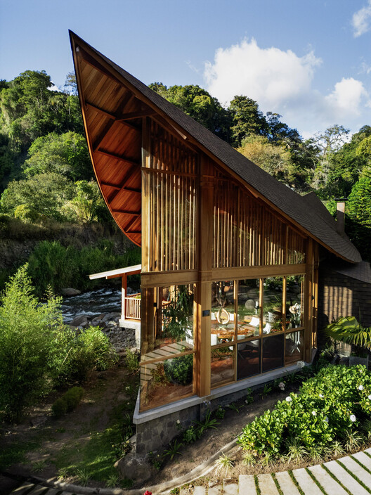 El Arca Residential Pavilion / Mallol - Exterior Photography, Wood, Garden