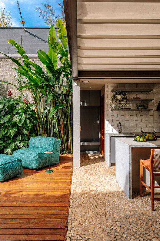 FCM House / Ximenes Leite Arquitetura - Interior Photography, Wood, Chair, Patio, Courtyard