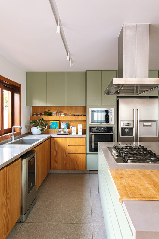 FCM House / Ximenes Leite Arquitetura - Interior Photography, Kitchen, Countertop, Wood, Lighting