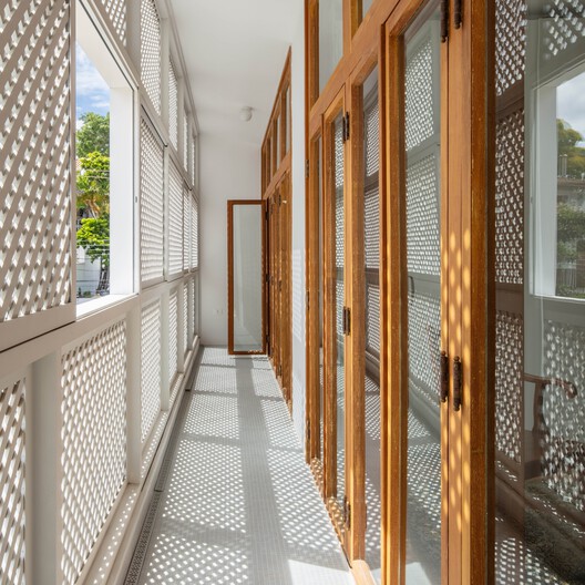 Muxarabi House / Ana Sawaia Arquitetura - Image 4 of 28