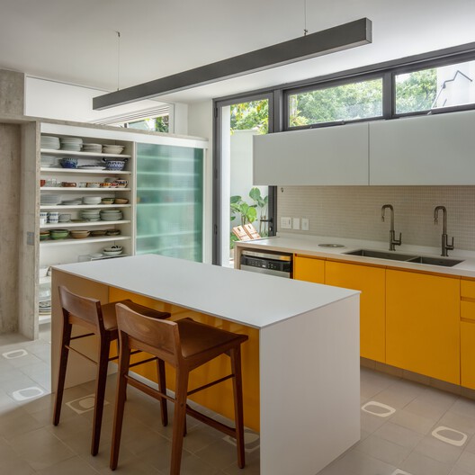 Muxarabi House / Ana Sawaia Arquitetura - Interior Photography, Kitchen, Countertop, Wood, Lighting, Sink