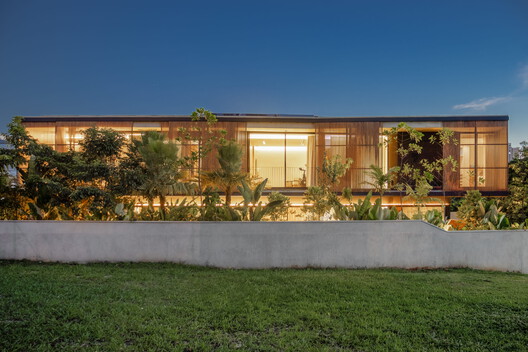 Casa Q / Biselli Katchborian Arquitetos Associados Casa Q / Biselli Katchborian Arquitetos Associados - Fotografia de Exterior