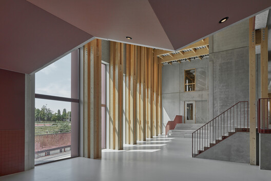 Xplore Agora School Amsterdam / Studio Ard Hoksbergen - Image 8 of 18