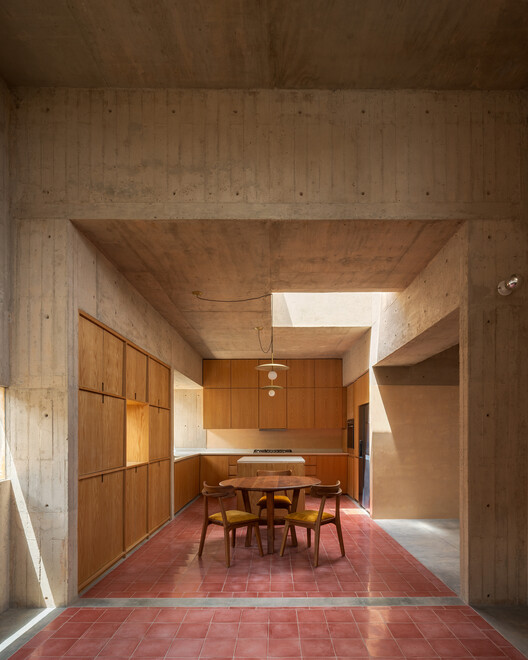 Gardenias House / Vrtical Gardenias House / Vrtical - Interior Photography, Dining room, Wood