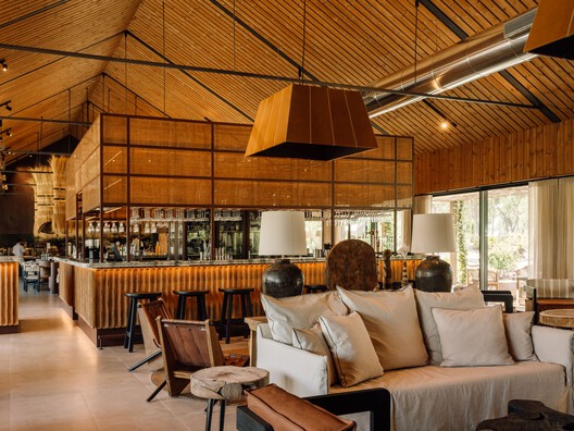 Sublime Comporta Sand / Fragmentos - Interior Photography, Living Room, Wood, Chair, Lighting, Table, Beam