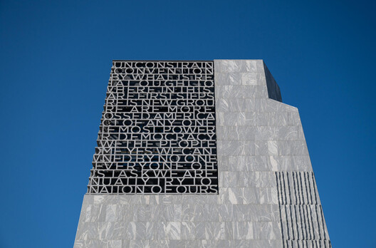 James Turrell's Skyspace and the Opening of the Obama Presidential Center: This Week’s Review - Image 37 of 42