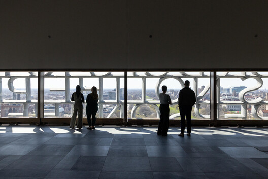 James Turrell's Skyspace and the Opening of the Obama Presidential Center: This Week’s Review - Image 38 of 42