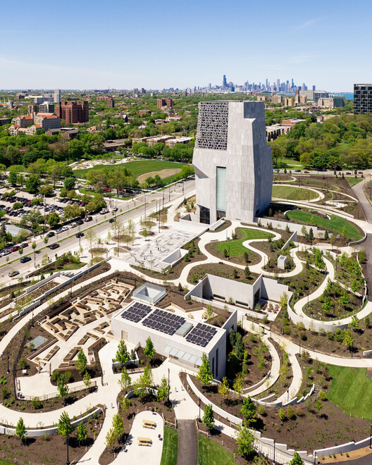 James Turrell's Skyspace and the Opening of the Obama Presidential Center: This Week’s Review - Image 42 of 42