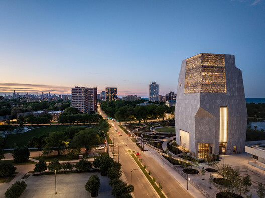 James Turrell's Skyspace and the Opening of the Obama Presidential Center: This Week’s Review - Image 33 of 42