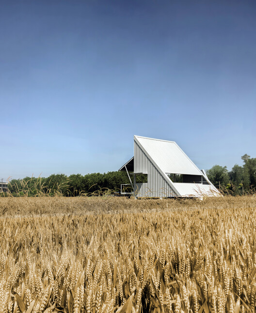 A White Barn / M.S.A.A. atelier - Exterior Photography