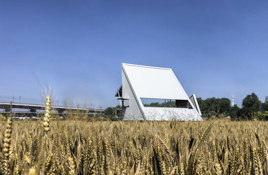 A White Barn / M.S.A.A. atelier - Exterior Photography