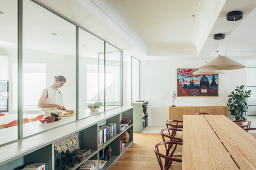 Piso Oliva / More&Co Piso Oliva / More&Co - Interior Photography, Wood, Table, Shelving, Lighting, Chair