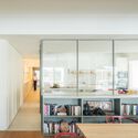 Piso Oliva / More&Co - Fotografía interior, Interiores Residenciales, Mesas, Sillas