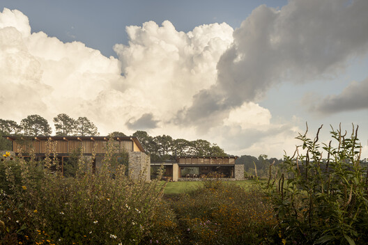 Milagro House / RAVSTUDIO Milagro House / RAVSTUDIO - Image 11 of 17