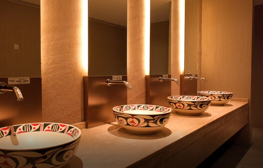 Dahecun National Archaeological Site Park and Dehecun Site Museum / CADG - Interior Photography, Bathroom