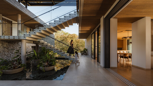 Casa Continuum / Inverse Project Casa Continuum / Inverse Project - Interior Photography, Balcony