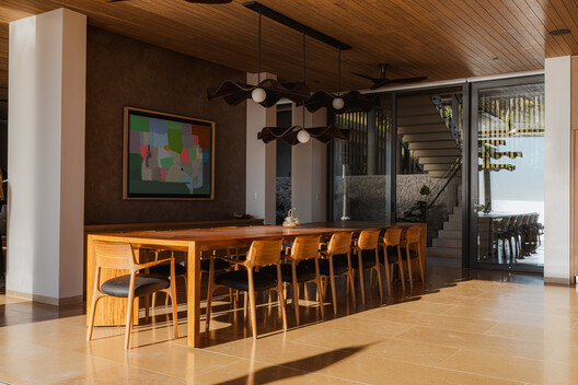 Casa Continuum / Inverse Project Casa Continuum / Inverse Project - Interior Photography, Wood, Table, Chair, Lighting, Glass