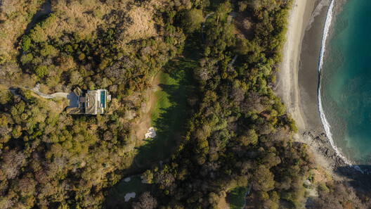 Casa Continuum / Inverse Project Casa Continuum / Inverse Project - Exterior Photography, Aerial View Photography, Coast, Forest