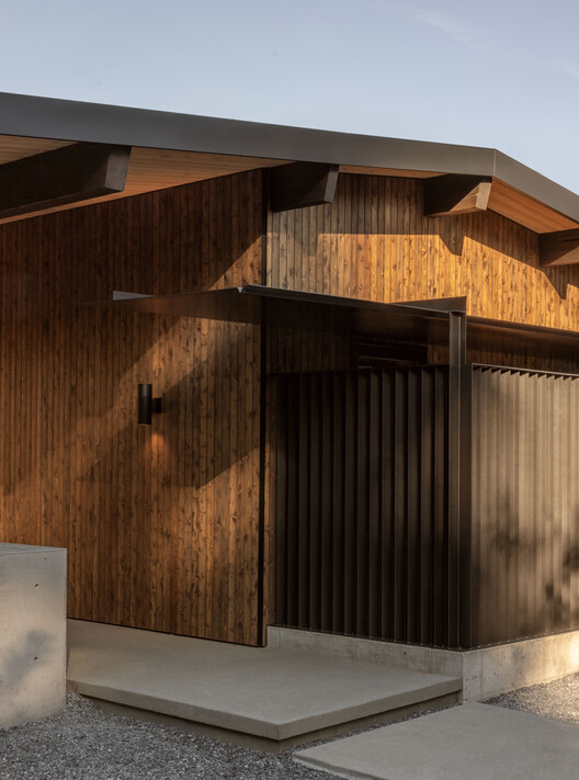 Island Crest / ONOMA Architecture - Image 8 of 30