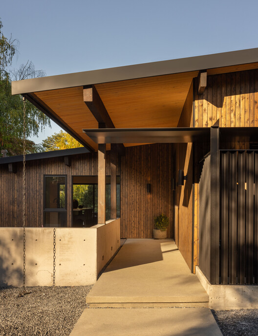 Island Crest / ONOMA Architecture - Image 4 of 30