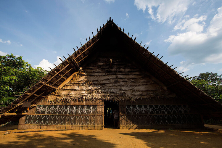 Belonging to the Earth: Architecture in the Worldviews of Indigenous Peoples of Latin America - Image 2 of 7