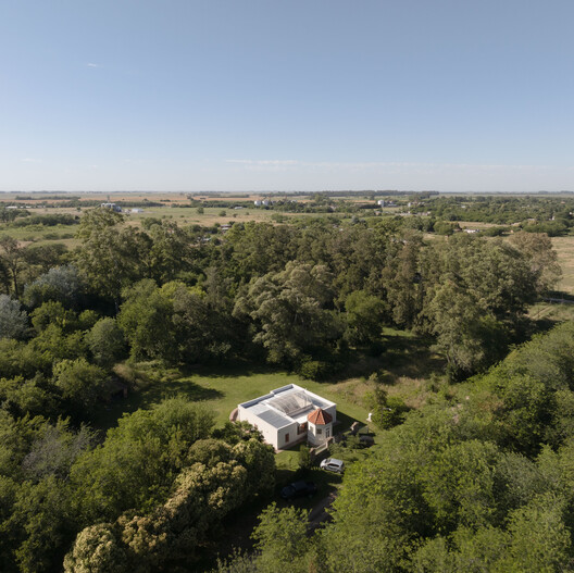 Rural Guesthouse La Reunión / IR arquitectura + Menhir Arquitectura Rural Guesthouse La Reunión / IR arquitectura + Menhir Arquitectura - Image 9 of 26