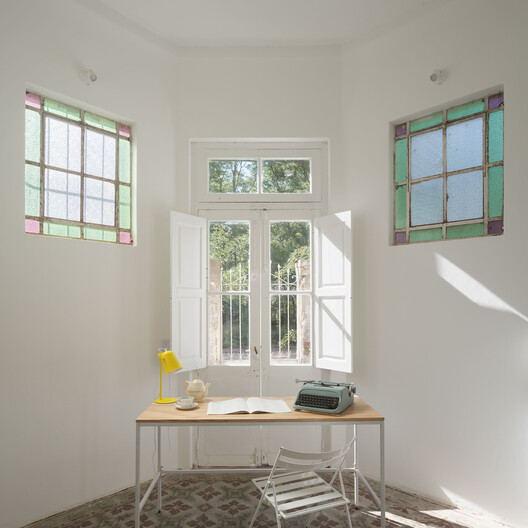Rural Guesthouse La Reunión / IR arquitectura + Menhir Arquitectura Rural Guesthouse La Reunión / IR arquitectura + Menhir Arquitectura - Interior Photography, Wood, Chair