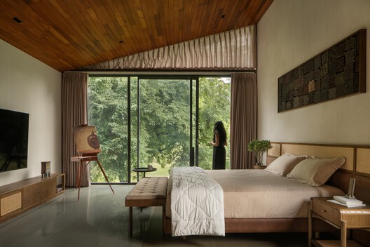 Sandstone House / 4Brick Studio - Interior Photography, Bedroom, Bed, Wood, Lighting