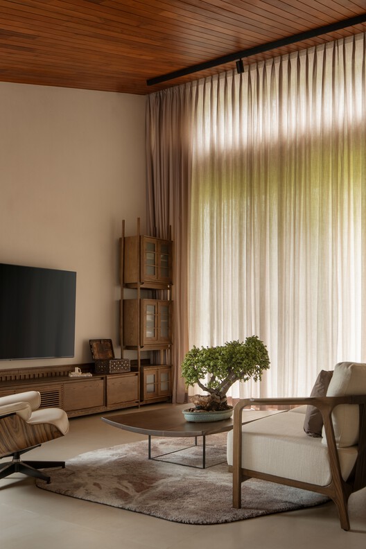Sandstone House / 4Brick Studio - Interior Photography, Living Room, Wood, Sofa, Lighting, Table